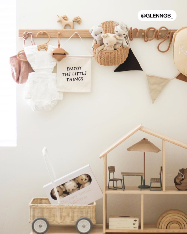 Enjoy The Little Things Canvas Hang Sign_1