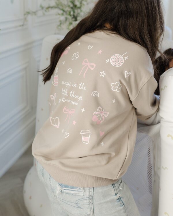 Everyday Mom Crewneck - Magic In The Little Things_15