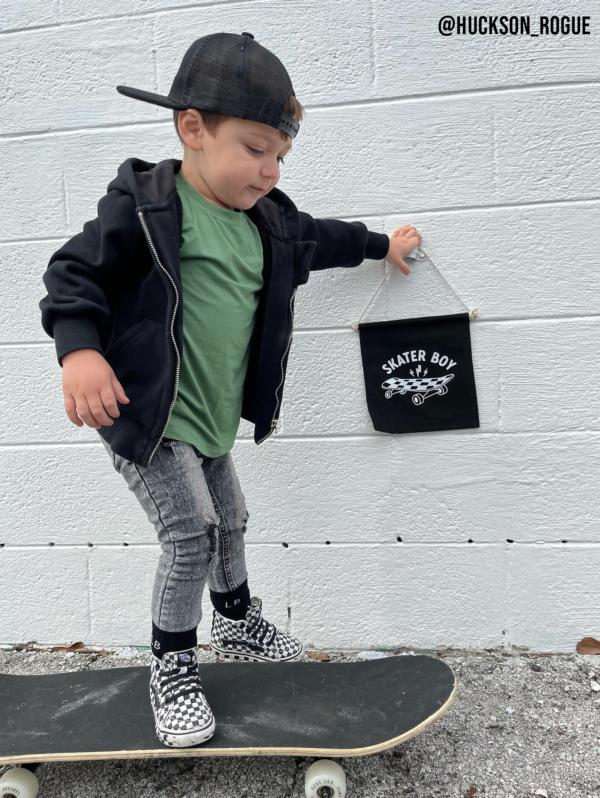 Skater Boy Black Canvas Hang Sign_4