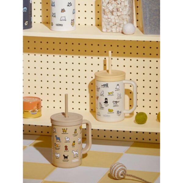 The Compact Straw Mug0 The Compact Straw Mug0