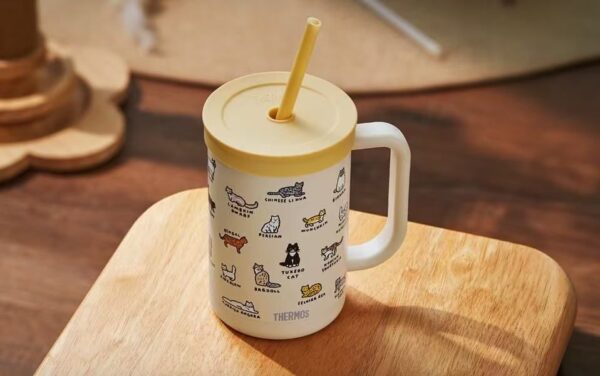 The Compact Straw Mug4 The Compact Straw Mug4
