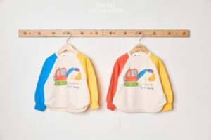 COCORABBIT Excavator Sweater
